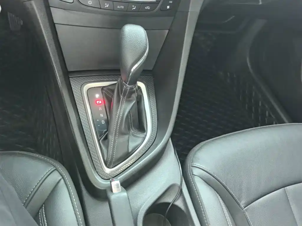 Buick Excelle 2019 — фото 14