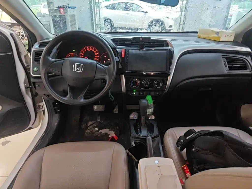 Honda City 2016 — фото 10
