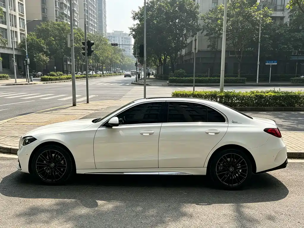 Mercedes-Benz C-Class 2022 — фото 12
