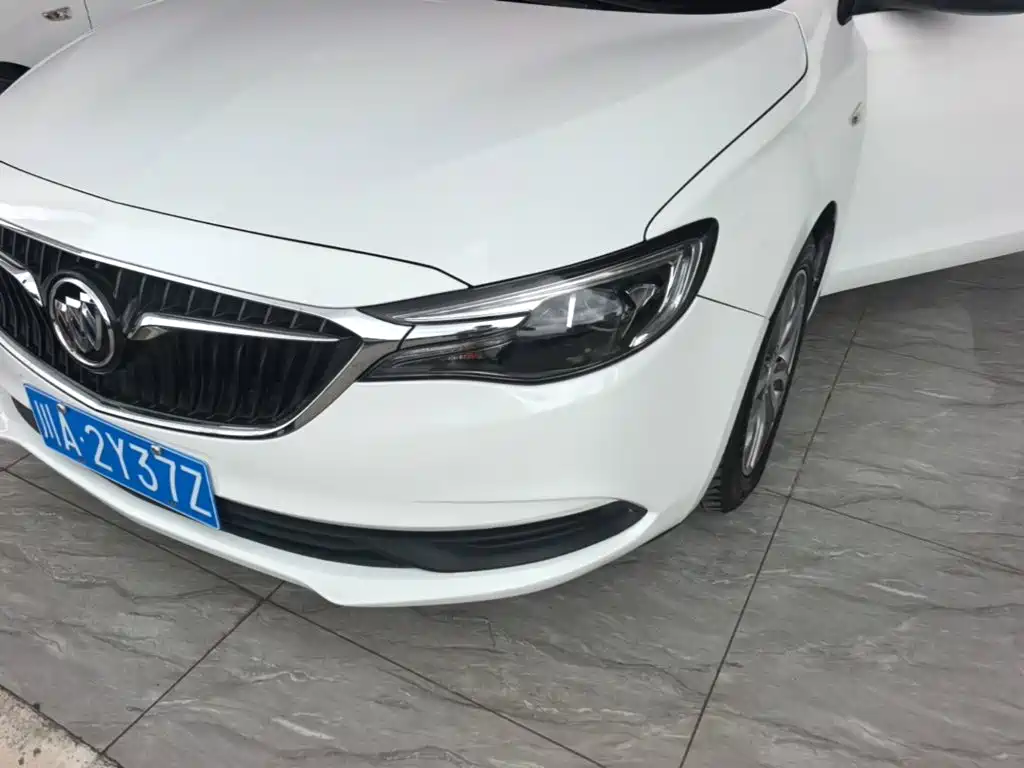 Buick Excelle 2019 — фото 24