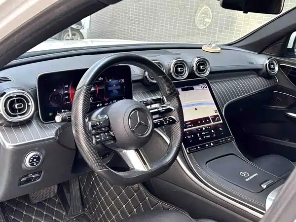 Mercedes-Benz C-Class 2023