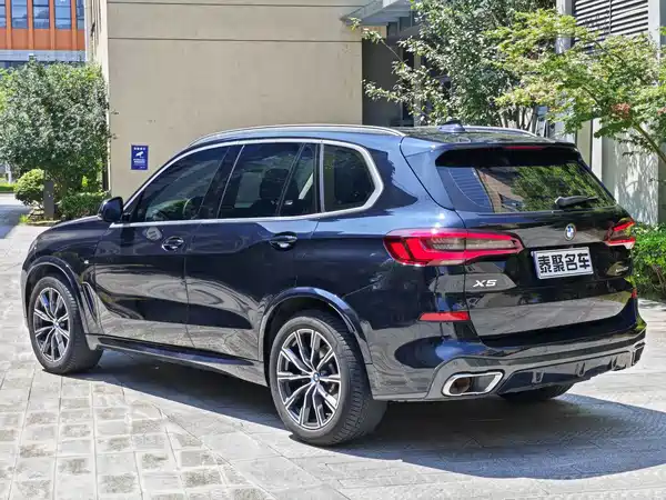 BMW X5 2021