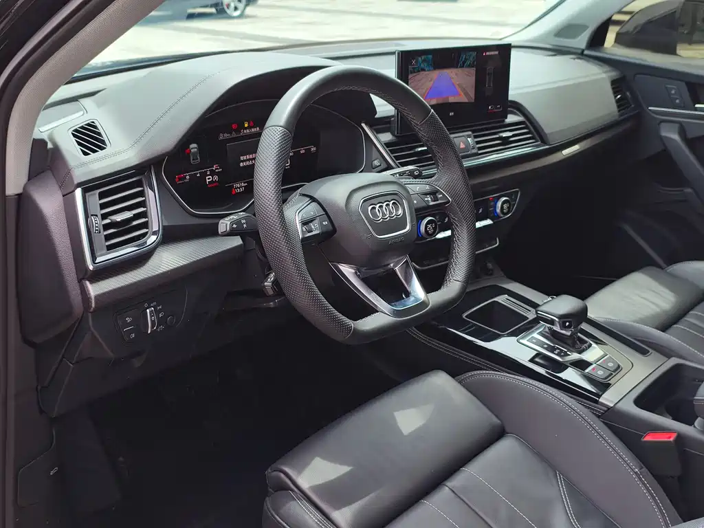 Audi Q5L 2021 — фото 16
