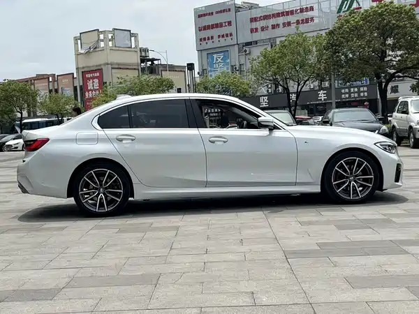BMW 3 Series 2020