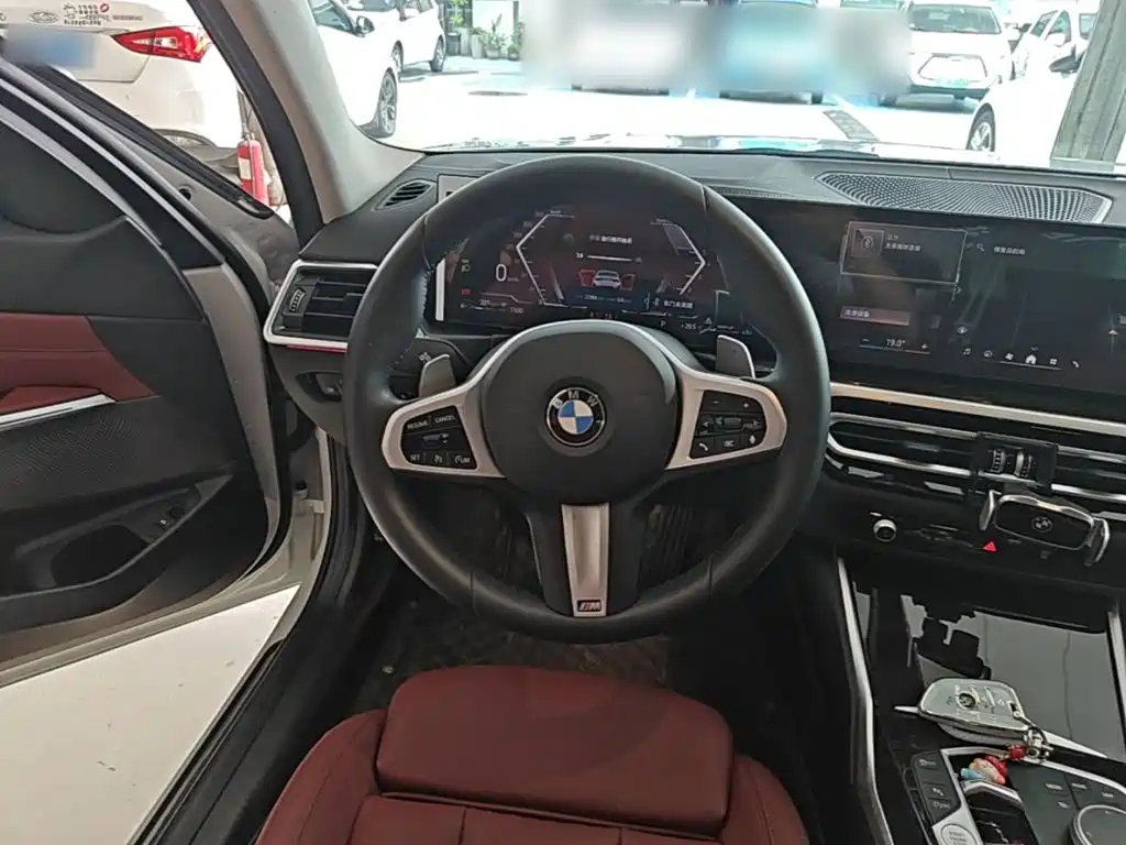 BMW 3 Series 2024 — фото 11