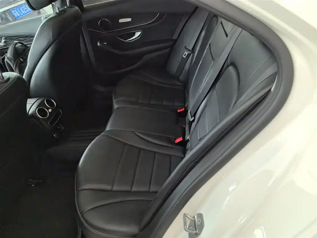 Mercedes-Benz C-Class 2020 — фото 17