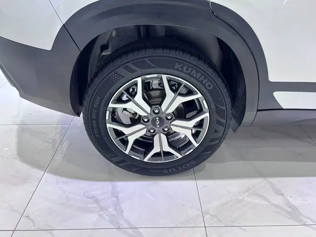 Kia KX3 Proud Running 2023 — фото 19