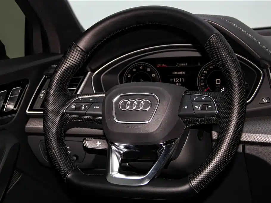 Audi Q5L 2025 — фото 14
