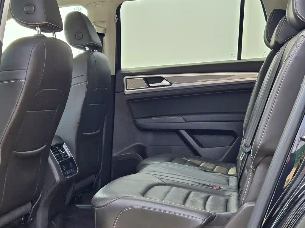 Volkswagen Teramont 2019 — фото 10