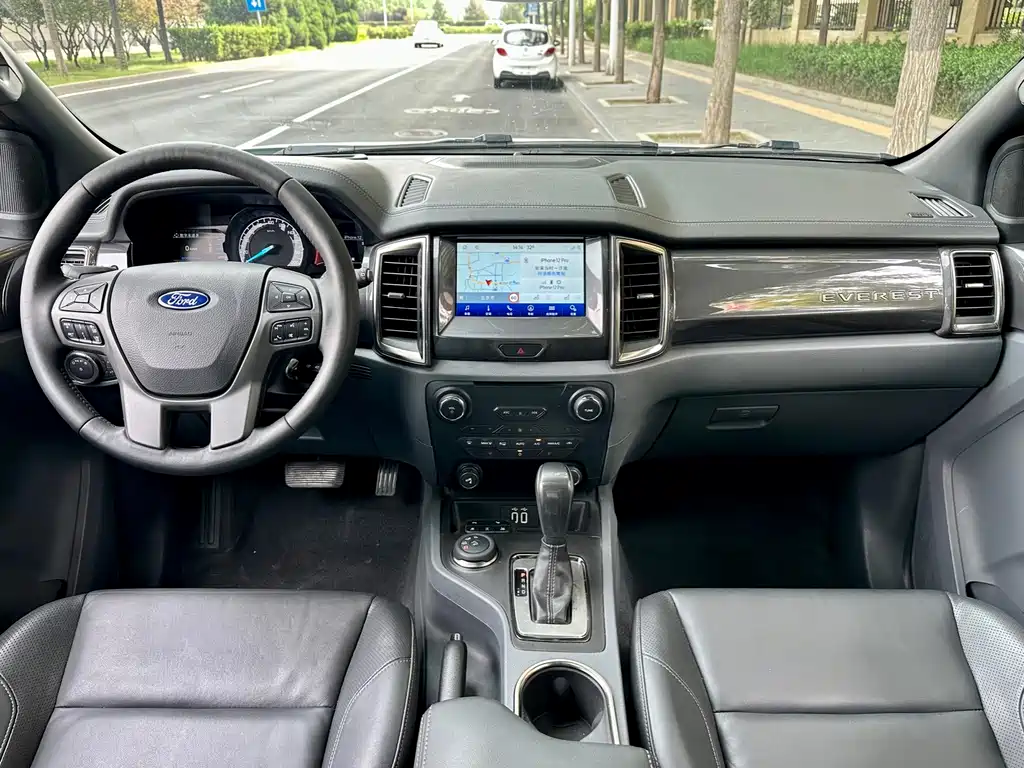 Ford Everest 2017 — фото 5