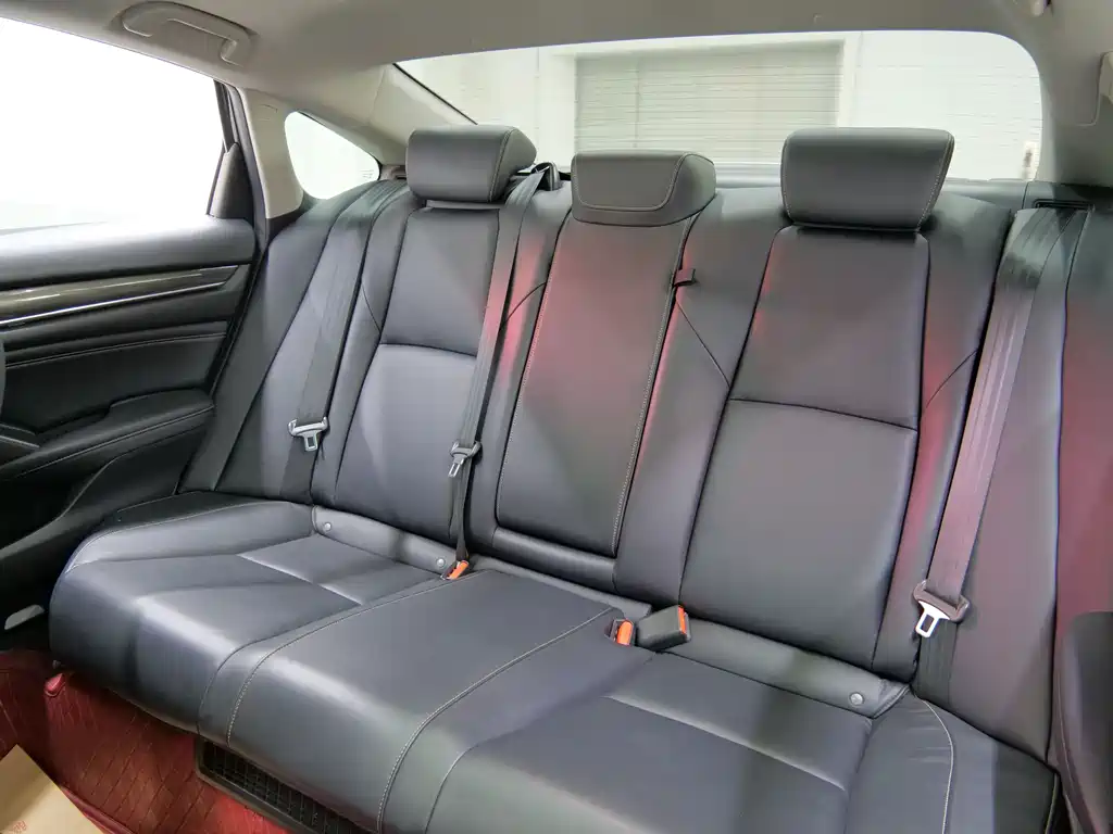 Honda Accord 2023 — фото 15