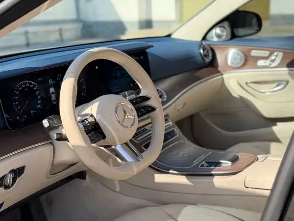 Mercedes-Benz E-Class 2023