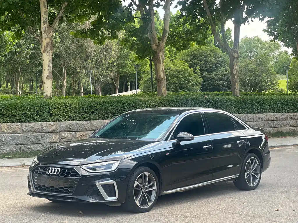 Audi A4L 2021