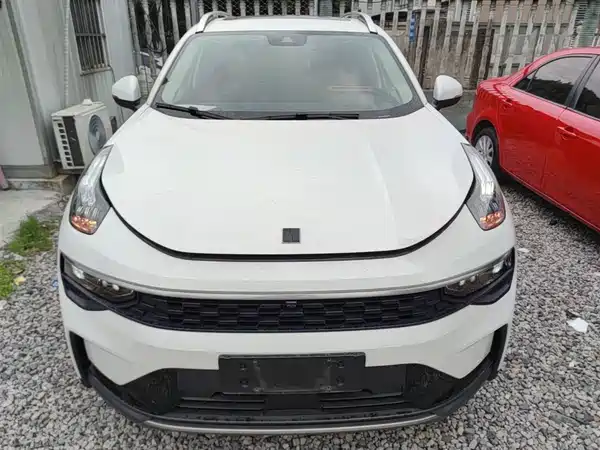 Lynk & Co 01 2021