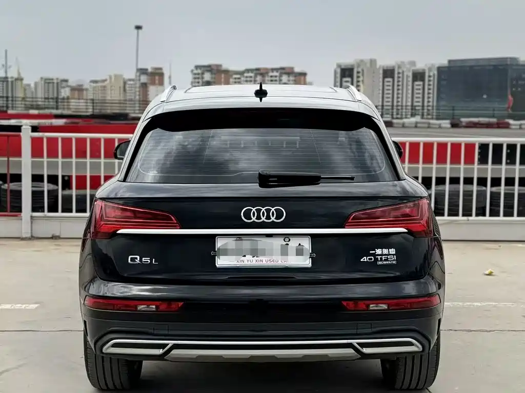 Audi Q5L 2024 — фото 5