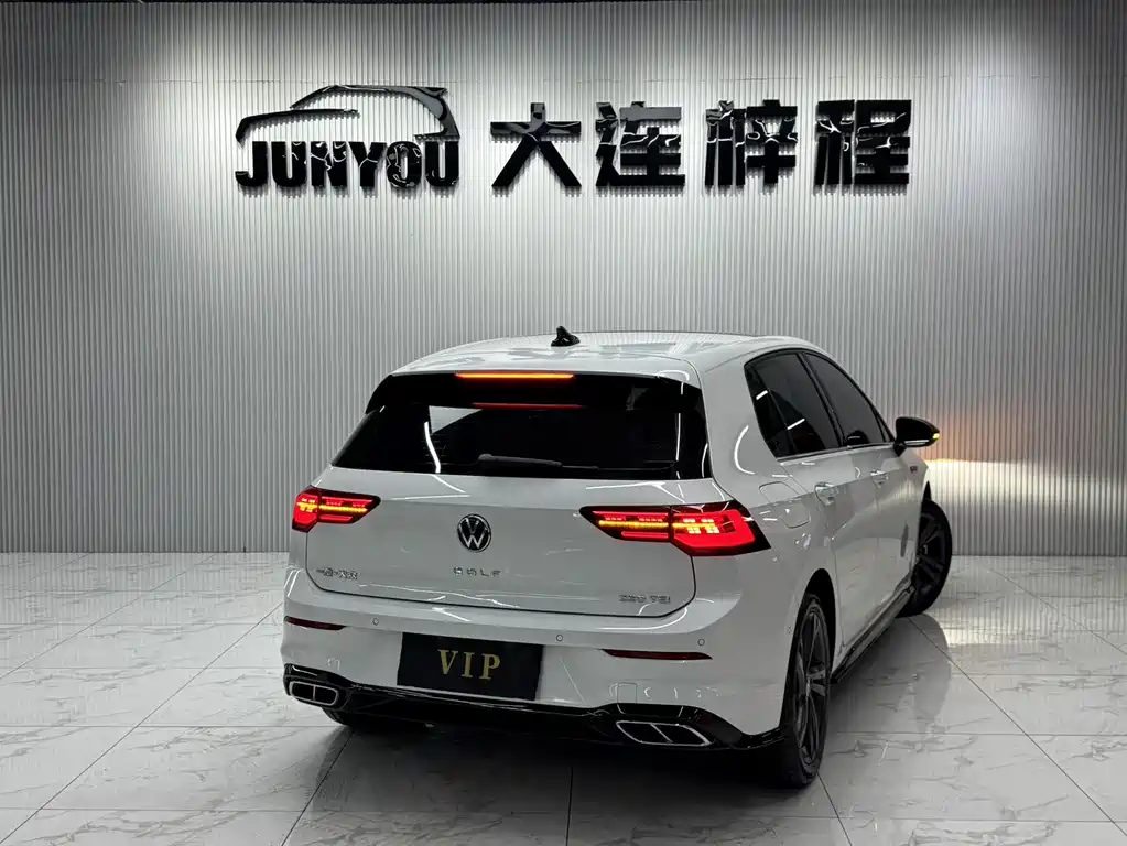 Volkswagen Golf 2023