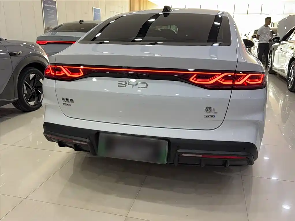 BYD Qin L 2025 — фото 6