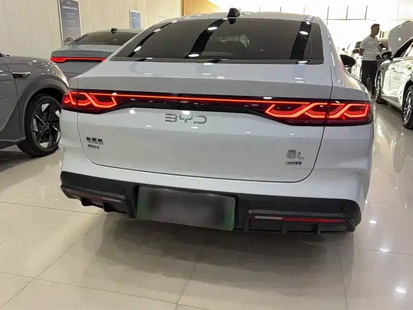 BYD Qin L 2025