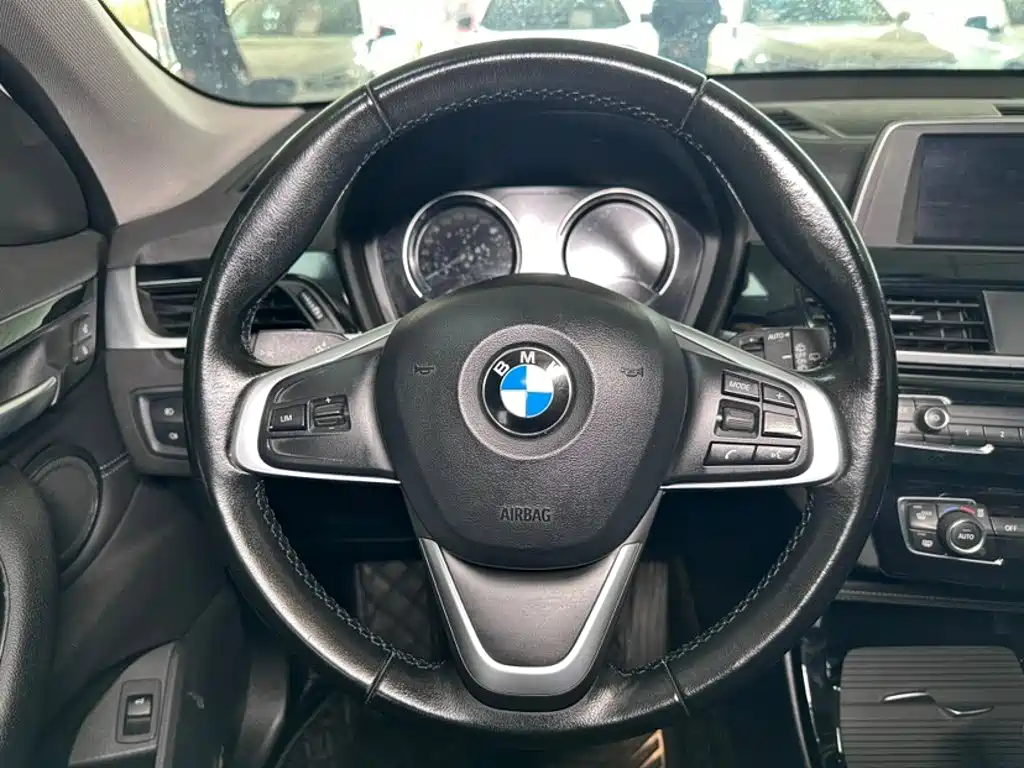 BMW X1 2019 — фото 11