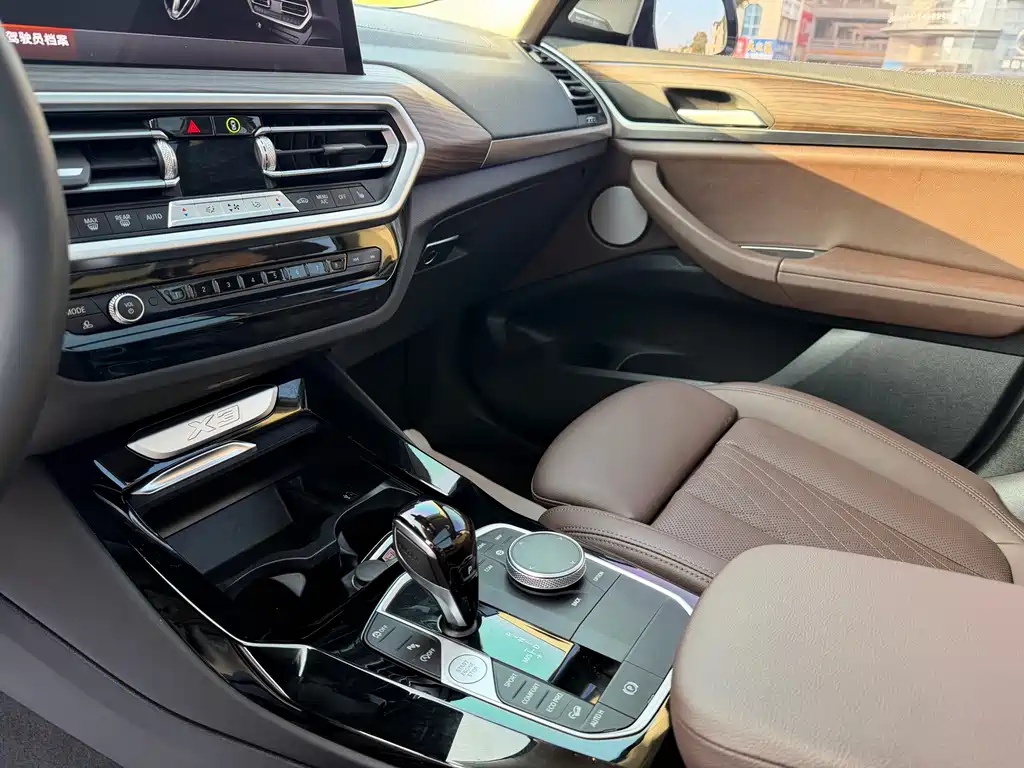 BMW X3 2022 — фото 11