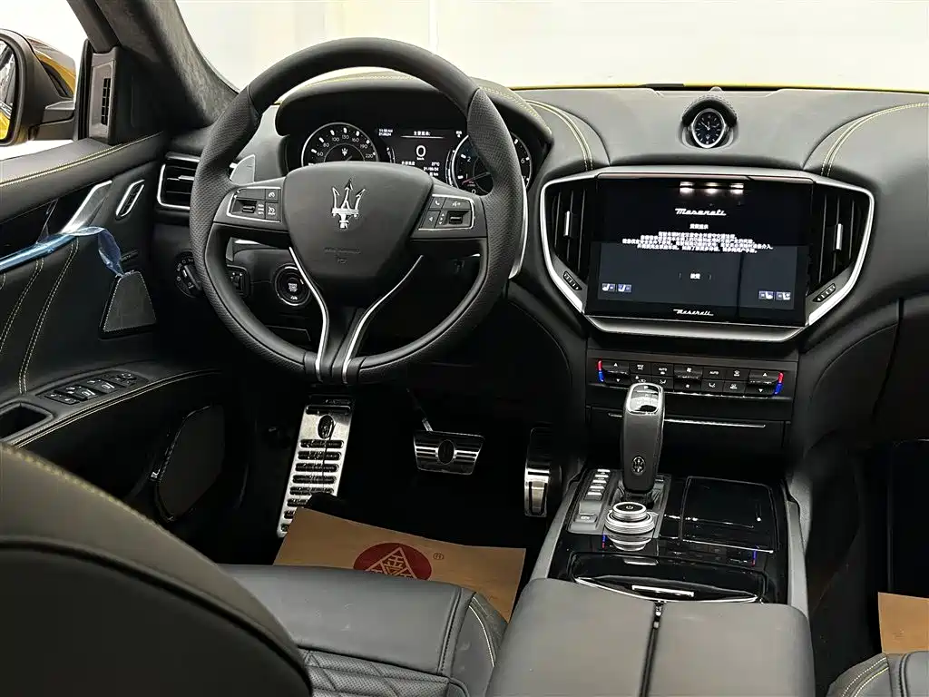 Maserati Ghibli 2024 — фото 39