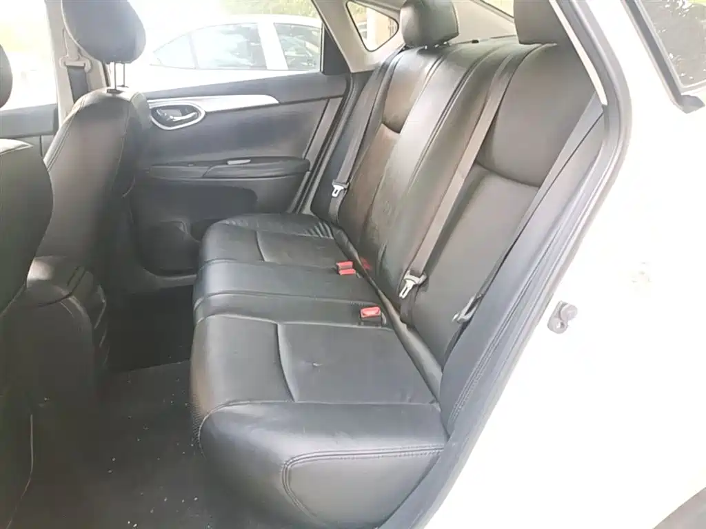Nissan Sylphy 2019 — фото 17