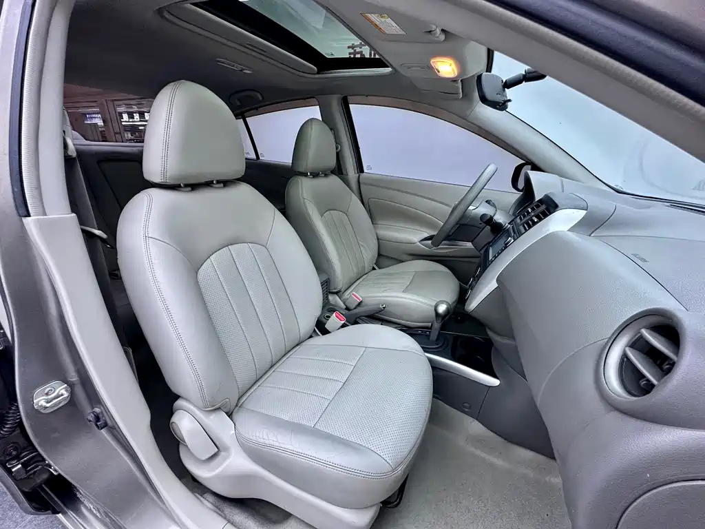 Nissan Sunny 2015 — фото 13