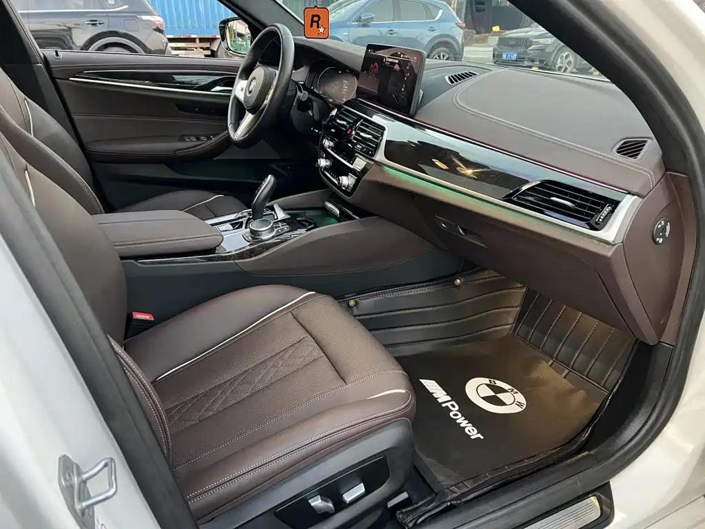 BMW 5 Series 2023