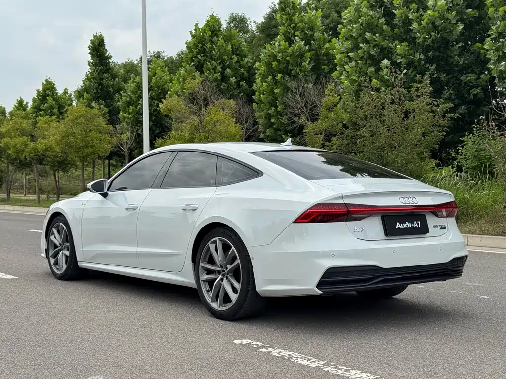 Audi A7 2024 — фото 4