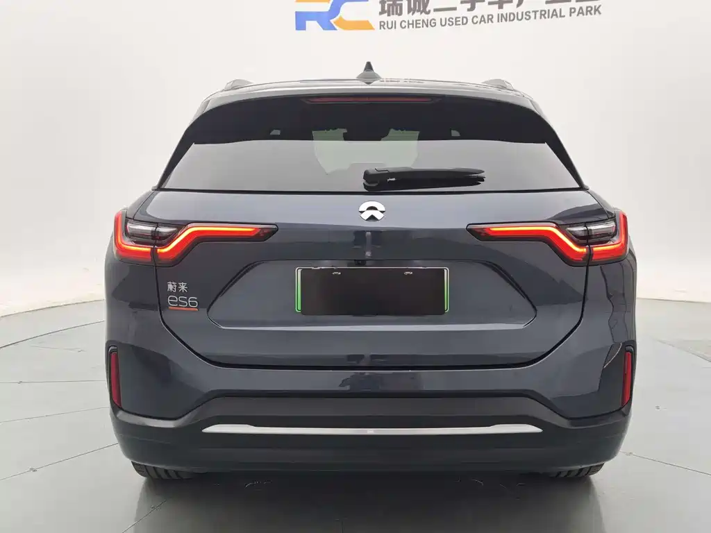 NIO ES6 2021