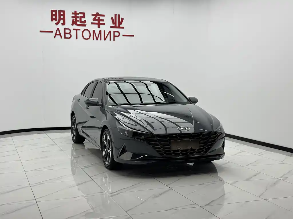 Hyundai Elantra 2023