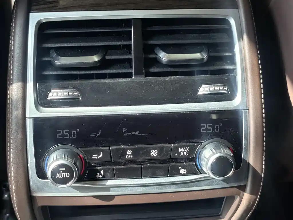 BMW 7 Series 2022 — фото 12
