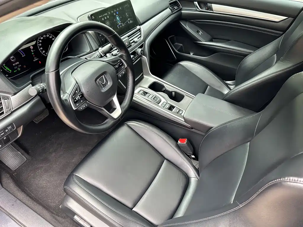 Honda Accord 2022 — фото 25