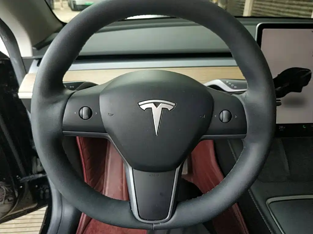 Tesla Model Y 2022 — фото 11