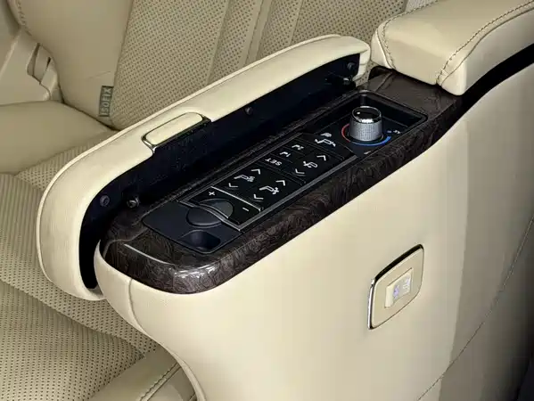 Toyota Vellfire 2020
