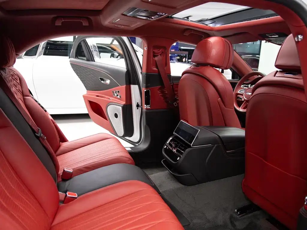 Bentley Flying Spur 2021 — фото 11