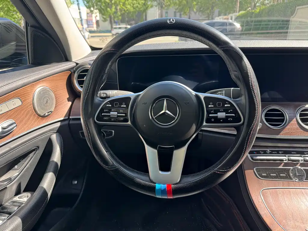 Mercedes-Benz E-Class 2019 — фото 6