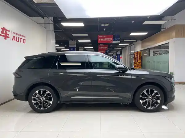 Lincoln Nautilus 2024