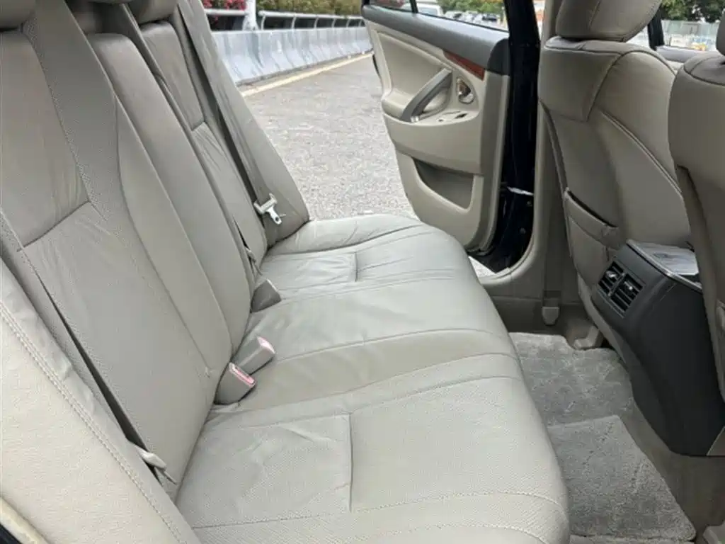 Toyota Camry 2007 — фото 10