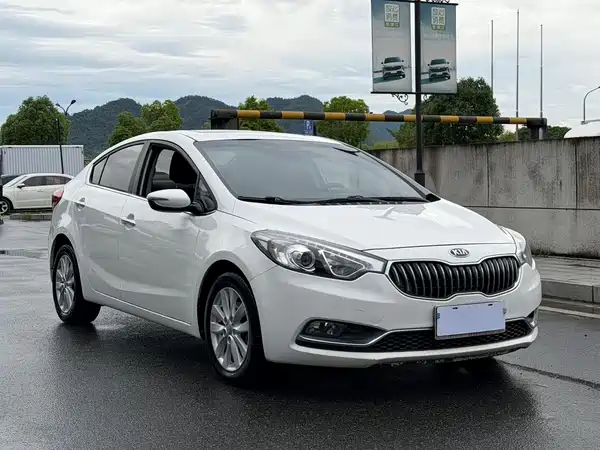 Kia K3 2015