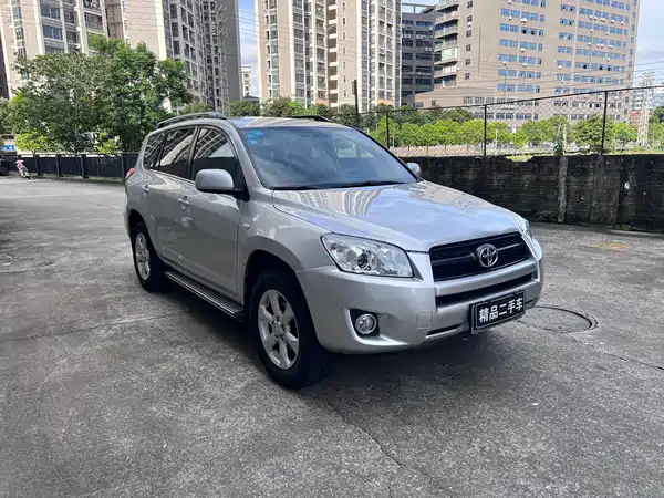 Toyota RAV4 2012