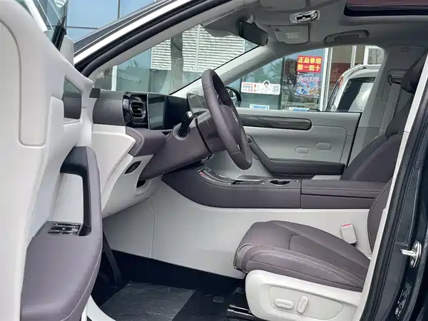 Leapmotor C11 2025