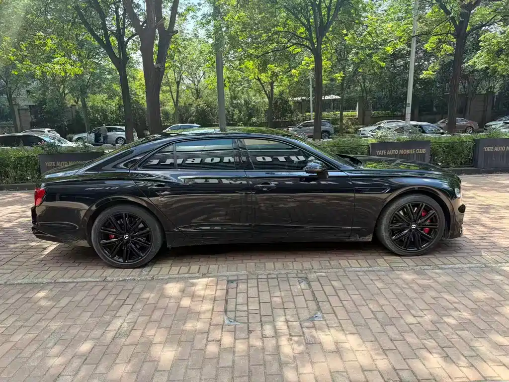 Bentley Flying Spur PHEV 2022