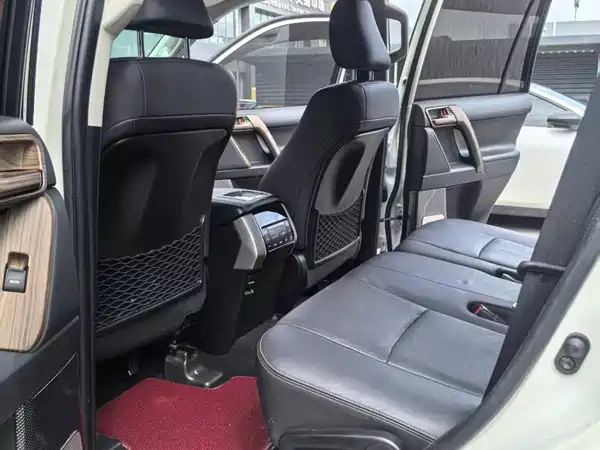 Toyota Prado 2019