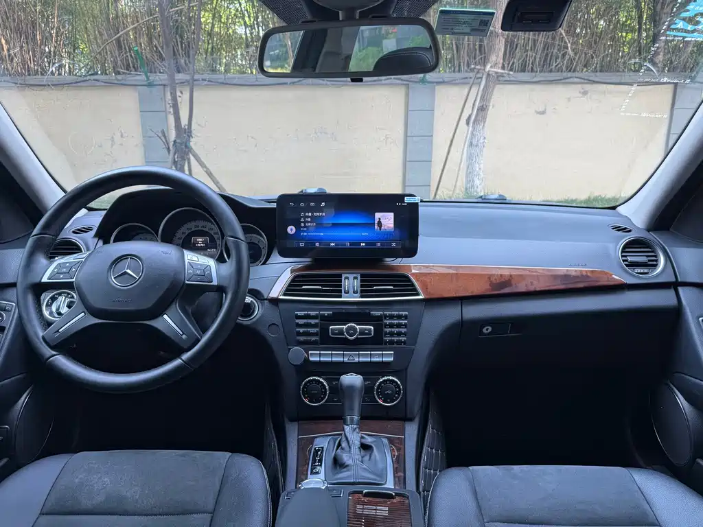 Mercedes-Benz C-Class 2014 — фото 16
