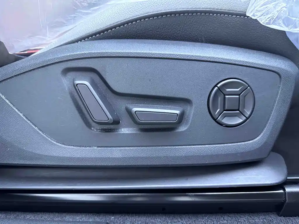 Audi Q3 2022 — фото 21