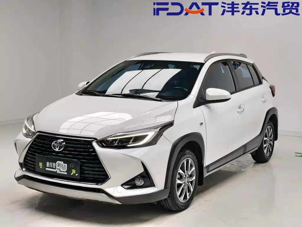 Toyota Yaris L 2023