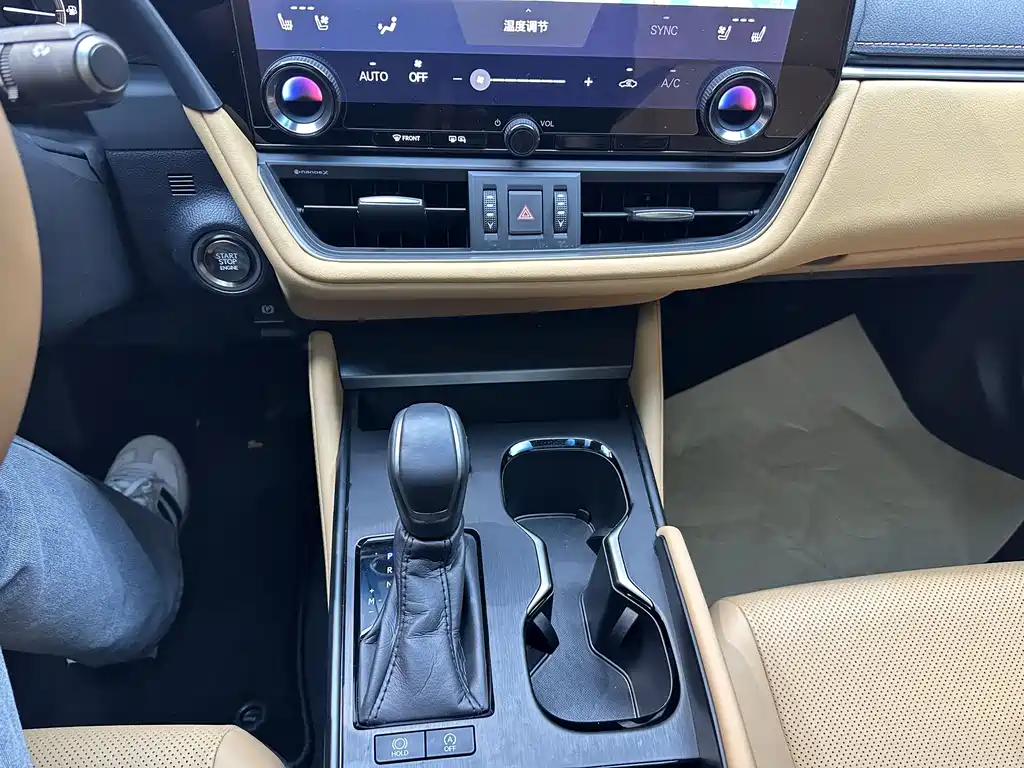 Lexus ES 2025 — фото 10