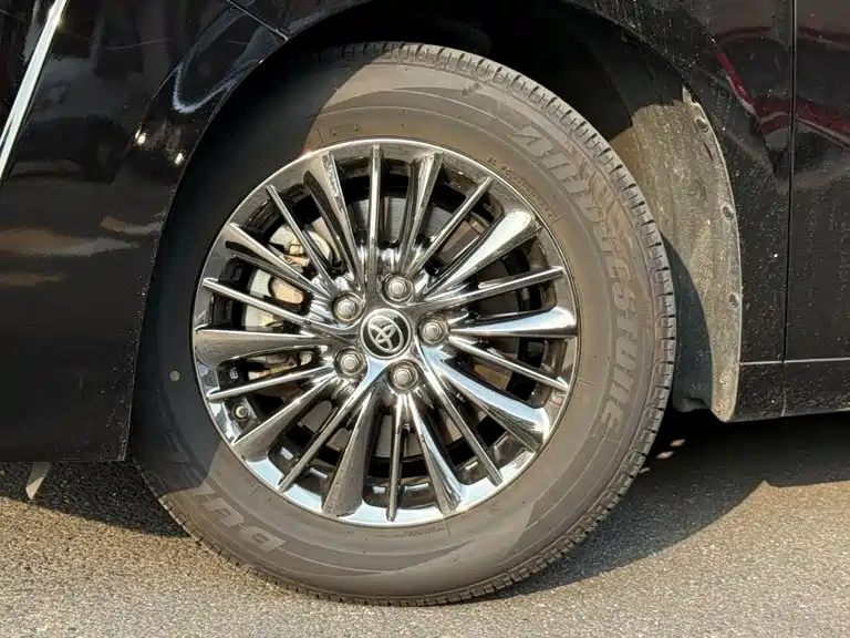 Toyota Vellfire 2019 — фото 13