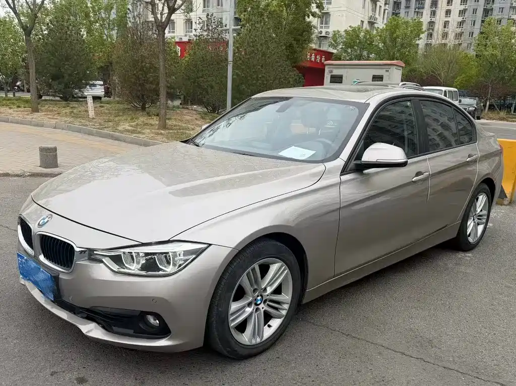 BMW 3 Series 2016 — фото 1